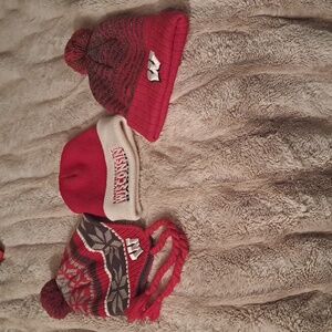 Wisconsin Badgers Knit Beanies Set